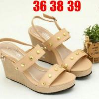 ราคา รองเท้าส้นเตารีดรัดส้น (868545773)