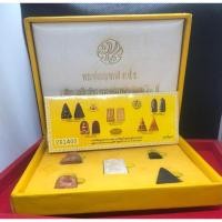 ราคา #พระชุดเบญจภาคี ภ.ป.ร. เฉลิมพระเกียรติ ฉลองสิริราชสมบัติครบ 60 ปี ปี2549 (27221701468)