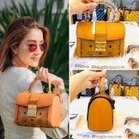 ราคา พร้อมส่ง MCM แท้% กระเป๋า Tracy ลาย Visetos (11104552731)