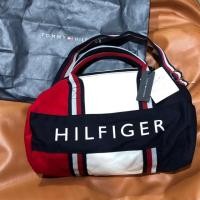 ราคา New with tag Tommy Hilfiger Duffle bag (2189641424)