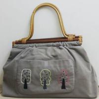 ราคา กระเป๋าผ้าปักลาย Handmade สินค้าญี่ปุ่นมือสอง (347825581)