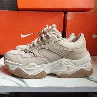 ราคา รองเท้าผ้าใบ Bershka แท้ (19731993421)