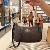 ราคา แถมฟรี!! กล่อง ถุงผ้า กระเป๋าcoach ทรงพอช ขนาด 9 นิ้ว (23165889999)