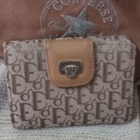 ราคา Pinky and Dianne แท้มือสอง ใบกลาง (7302973130)