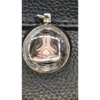 ราคา หลวงพ่อเกษม เขมโก รุ่น ปิดตาห้าเหลี่ยม เนื้อเงิน ปี2537 (29765685325)