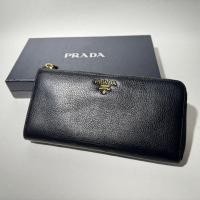ราคา PRADA Leather L-Zip Long Wallet Black for Women Made in Italy with Box (48506603934)