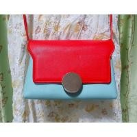 ราคา กระเป๋าสะพายข้าง สีฟ้าฝาแดง (Charle & Keith) (Sale) (26253816234)