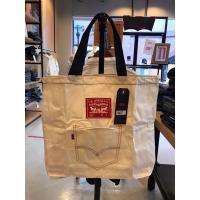 ราคา Levi’s กระเป๋าผ้ายีนส์ 16” (13068724277)