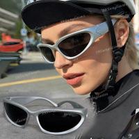 ราคา แว่นตากันแดดแบบ Futuristic Y2K Millennial สำหรับคนชอบปั่นจักรยานในสไตล์ Cyberpunk (54604282610)