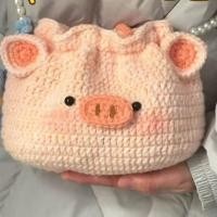 ราคา ชุดอุปกรณ์ถักกระเป๋าสะพายข้างรูปหมูด้วยมือจากเส้นด้าย (45755919408)