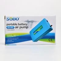 ราคา ปั๊มลมใส่ถ่าน SOBO SB-960 (ปั๊มลมใส่ถ่าน ใช้กรณีไฟดับ ขนย้ายปลา พร้อมสายยางและหัวทราย) (3277637161)