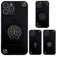ราคา Chrome Hearts แกะสลักโลหะรอบอุปกรณ์เสริมเคสโทรศัพท์สําหรับ iPhone 17 16 15 14 13 12 11 Pro Max Plus, หนังเนื้อปลอกอ่อน (49357979499)