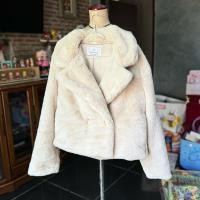 ราคา * พร้อมส่ง * Stradivarius DOUBLE-BREASTED FAUX FUR JACKET (25337518848)