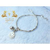 ราคา สร้อยข้อมือเงินกระเหรี่ยง (เงินแท้) ทำมือร้อยเม็ดพดด้วงดอกลายดอกไม้ ตุ้งติ้งปลาแบนและกระดิ่งมีเสียงเล็กน้อย (9052960205)