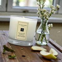 ราคา เทียนหอม Jo Malone English Pear & Freesia Scented Candle 35 g. ไม่มีกล่อง (55306272215)
