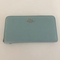 ราคา กระเป๋าสตางค์เเบบซิปใบยาวของยังใหม่มากๆคะของcoachสีฟ้าของเราใช้เองของยังใหม่เลยคะ (7707473563)