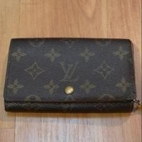 ราคา กระเป๋าสตางค์ LV สั้น2พับ มือสอง (7218203538)
