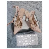 ราคา รองเท้าส้นสูงสไตล์วาเลนติโน่ รองเท้าส้นสูงหัวแหลม (4095962386)