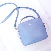 ราคา [กระเป๋ามือสอง] RHIZLIZA ของแท้!! cross body หนังวัวแท้ 7นิ้ว สีฟ้าอมเทา กระเป๋าสภาพดี กระเป๋าสะพายข้าง ริซลิซ่า (8446850486)
