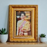 ราคา กรอบรูปพร้อมภาพพระบรมฉายาลักษณ์ พระราชินี ร.9 ขนาดA4และ7x9นิ้ว ตั้งวางได้แขวนผนังได้ (26620068478)