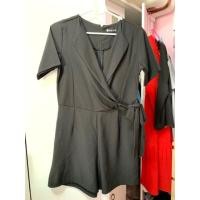 ราคา จั้มสูทขาสั้น ผูกเอว คอวี (2741813432)