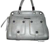 ราคา PRELOVED กระเป๋าผู้หญิง 40K + ADMIN!! ️ กระเป๋าสะพาย Minmin - Greyish (44074723839)