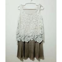 ราคา ชุดเดรสผ้าลูกไม้ กระโปรงอัดพลีท (2343775770)