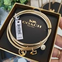ราคา กำไลCOACH Set 3 วง สีทอง สวยมากๆ HORSE AND CARRIAGE BANGLE SET #F76466 (3126158013)