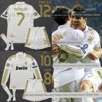 ราคา เสื้อแมนยู เสื้อทีม 1112เสื้อเหย้าเรอัลมาดริดย้อนยุคแชมเปี้ยนส์ลีกพนมเปญเบอร์7 C Ronaldo แขนยาวแขนสั้น Kaka ชุดฟุตบอลสีทอง (53408202021)