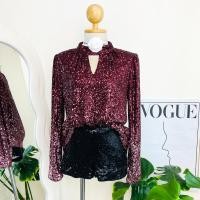 ราคา ไซด์ M-L แบรนด์ Cable&gauge แท้ 100%เสื้อ ไล่เฉดสี ทรงครอป งานเกล็ดวิบวับ สีไวน์แดง ใส่ออกงาน ชุดออกงาน ชุดปาร์ตี้ (29160824792)
