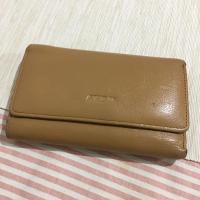 ราคา กระเป๋าตังค์มือสอง findig หนังวัว สีเบจ (9716071557)