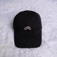 ราคา หมวกมือสองของแท้ Nike ฟรีไซส์ ปรับสายได้ สีดำ (12726834835)