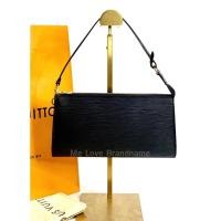 ราคา Louis Vuitton Black Epi Pochette Accessoires (รับประกันสินค้าแท้) (19993157577)