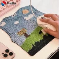 ราคา แผ่นรองเมาส์นุ่มสบายพิมพ์ลายเสื้อกันหนาวน่ารักวัสดุโพลีเอสเตอร์พื้นผิวทนทานสําหรับร่อนเรียบอุปกรณ์เสริมโต๊ะ (49657319409)
