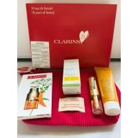 ราคา Gift set Clarins ลิปกลอส กระเป๋าเครื่องสำอาง (55908253886)