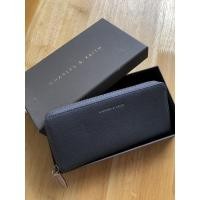 ราคา ส่งต่อ charles&keith กระเป๋าสตางค์ใบยาว สีเทาเข้ม (9534313885)