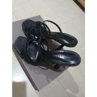 ราคา รองเท้าส้นสูง แบรนด์ Charles&Keith มือสอง สภาพดีมาก (23022077761)