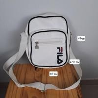 ราคา กระเป๋าสะพายข้าง FILA สีขาว มือสอง (มีตำหนิ) (51153592042)