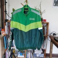 ราคา เสื้อแจ๊คเก็ต Grab ลิขสิทธิ์แท้ ไซส์ M มือสอง สภาพดี (46804478518)