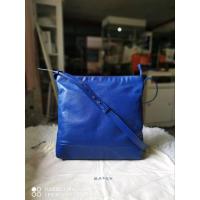 ราคา Bally Messenger Bag Blue Leather Size 11×11 นิ้วหนังแท้ มือสอง ของแท้‼️ (27352880372)