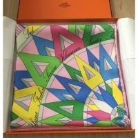 ราคา Hermes scarf ขนาด 90*90 น่ารักมาก❤️ ของใหม่นะค๊า✨ (990335036)