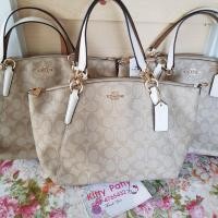 ราคา New Coach พัดหนังแคนวาส 13" ลาย C สีขาว (1232056361)