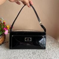 ราคา Beanpole แท้ คล้องไหล่ งานหนังแก้ว สภาพดีสวย มีร่องรอยใช้งานมือสองทั่วไป สายยาวเดิม (26788445379)