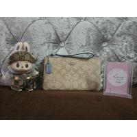 ราคา กระเป๋าคล้องมือ Coach มือสอง แท้ 100% (28150763983)
