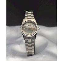 ราคา SEIKO 5 Automatic นาฬิกาข้อมือผู้หญิง พรายน้ำ ช่องแสดงวันที่ รับประกัน ( 901078 )กล่องแทนนะคะ (58156197234)