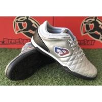 ราคา รองเท้าฟุตซอล breaker BK1111 (15745231301)