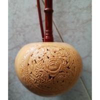 ราคา ซออู้ ไม้ชิงชัน เกรดประกวด กะลาพันธุ์ซอ แกะลายดอกพุดตาน สวยงาม (4414744381)