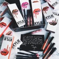 ราคา Kylie Lip Kit Matte (38485701)