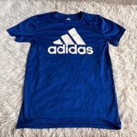 ราคา เสื้อกีฬาสีน้ำเงินแบรนด์ Adidas ป้ายติด ไซส์ L ของแท้ 100% บิ๊กโลโก้ (43314840704)