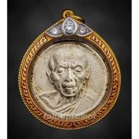ราคา พระผงจันทร์ลอย หลวงปู่ทิม วัดละหารไร่ ปี 2518 (ออกวัดบ่อวิน) (25074143243)